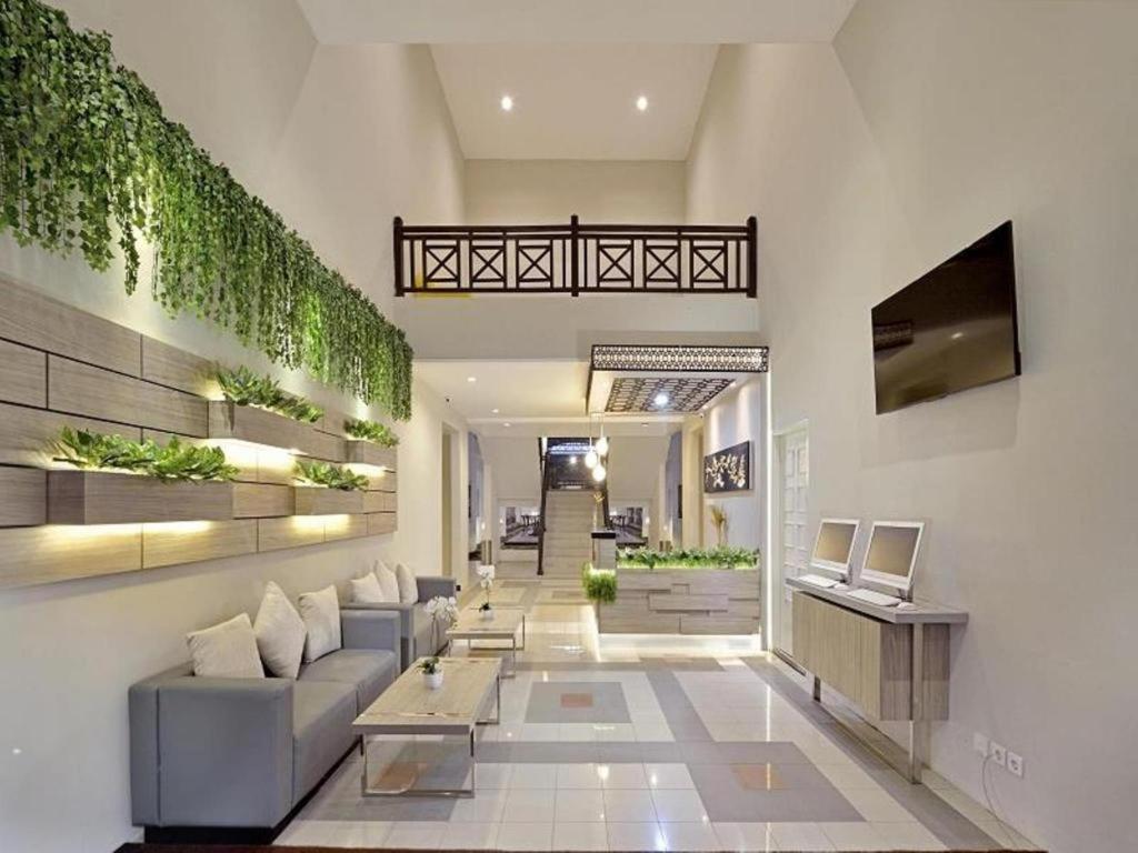 Whiz Prime Hotel Darmo Harapan Surabaya Exterior photo
